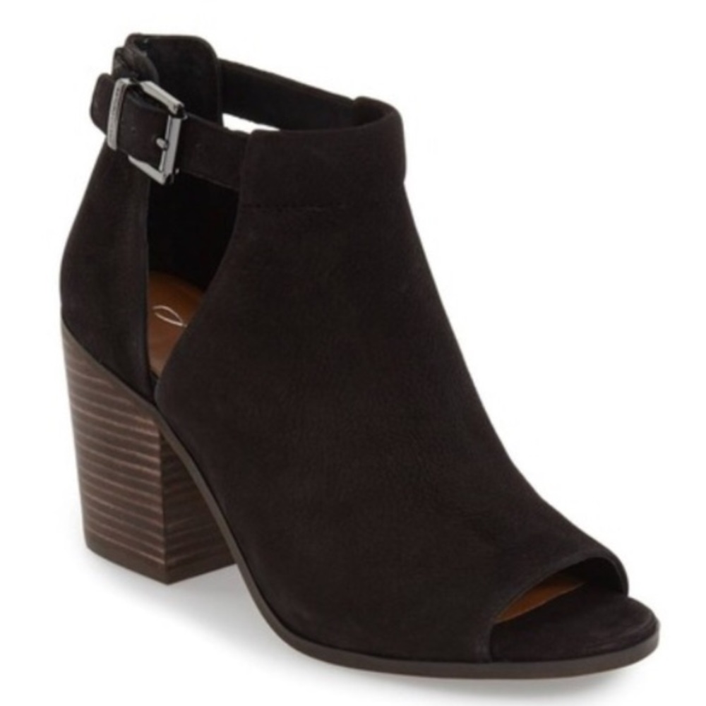 Arturo Chiang Peep Toe Heeled Booties